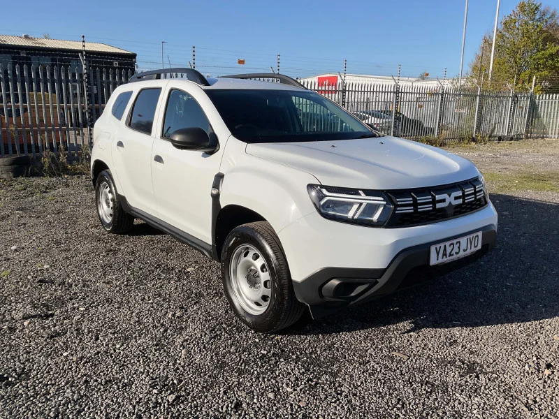 BPI Auctions - Commercial Vehicles Auction to include: Tractor Units, Skip Loader, Curtainside Lorries, Tri-Axle Skeleton Trailer, Minibus & More - Auction Image 4