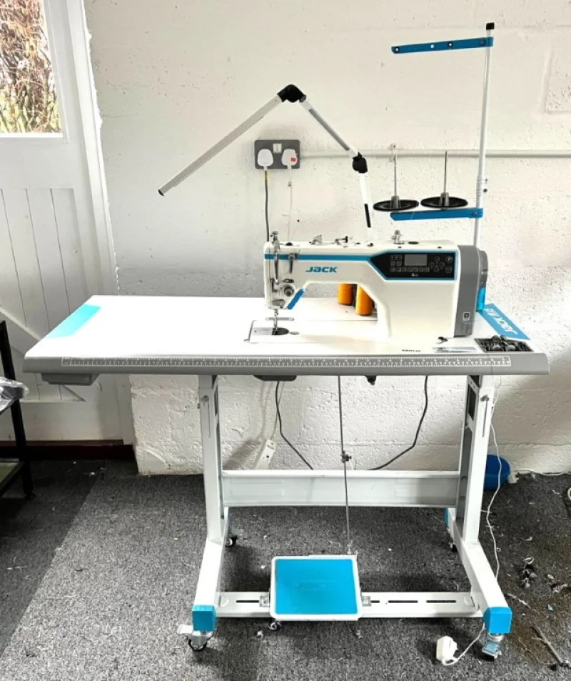 In2Corporate Ltd - Contents of a Clothing Manufacturers & Printers Auction: Epson Sublimation Printers, Industrial Sewing Machines, Heat Transfer Press & More! - Auction Image 7