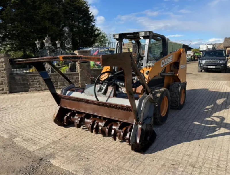 Universal Auctions Group Ltd - Over 700 Lots of Ex-Fleet Vehicles, Agri & Farm, Heavy Plant, Machinery, HGVs & Much More - Auction Image 7