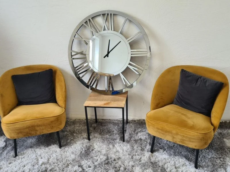 JPS Chartered Surveyors - One Lot Auction | Qty of Decorative Mirror Wall Clock - Auction Image 1