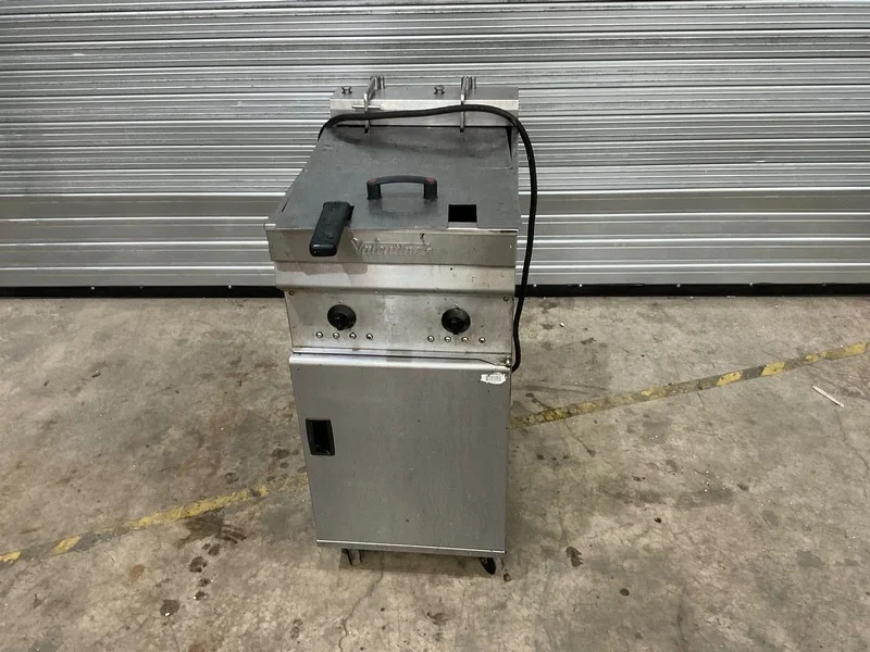 BPI Auctions - Commercial Catering Equipment Auction to include: Coffee Machines, Fryers, Ice Machines, Dishwashers, Bottle Coolers, Freezers & More - Auction Image 1