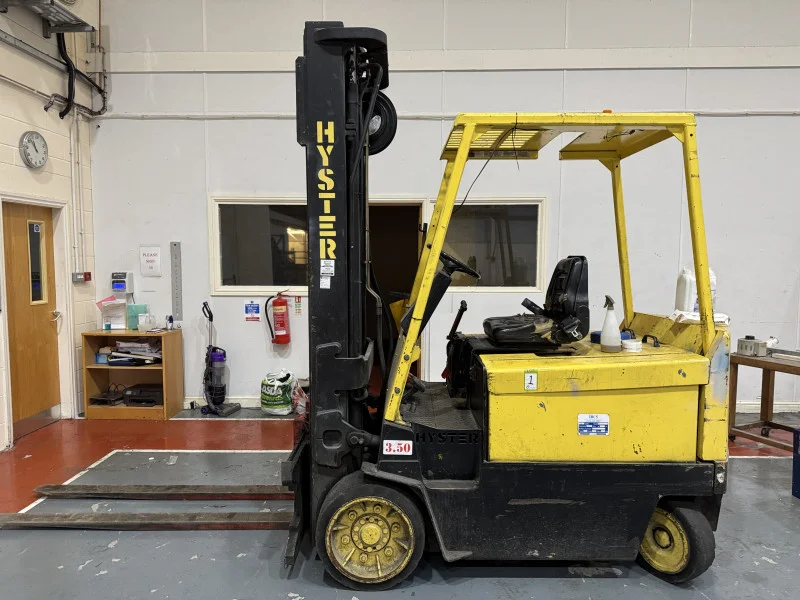 Pinder Asset Solutions Ltd - Forklift Trucks and Range of Pallet and Stock Racking at Auction - Auction Image 9
