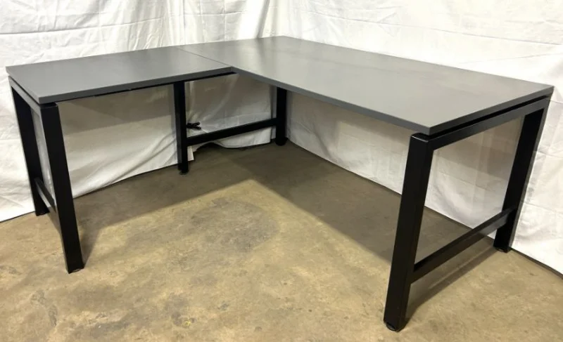 JPS Chartered Surveyors - High Quality Office Furniture Auction to include Various Sized Workstations, Boardroom Table, Office Chairs, Lamps, TV Stands & More - Auction Image 2