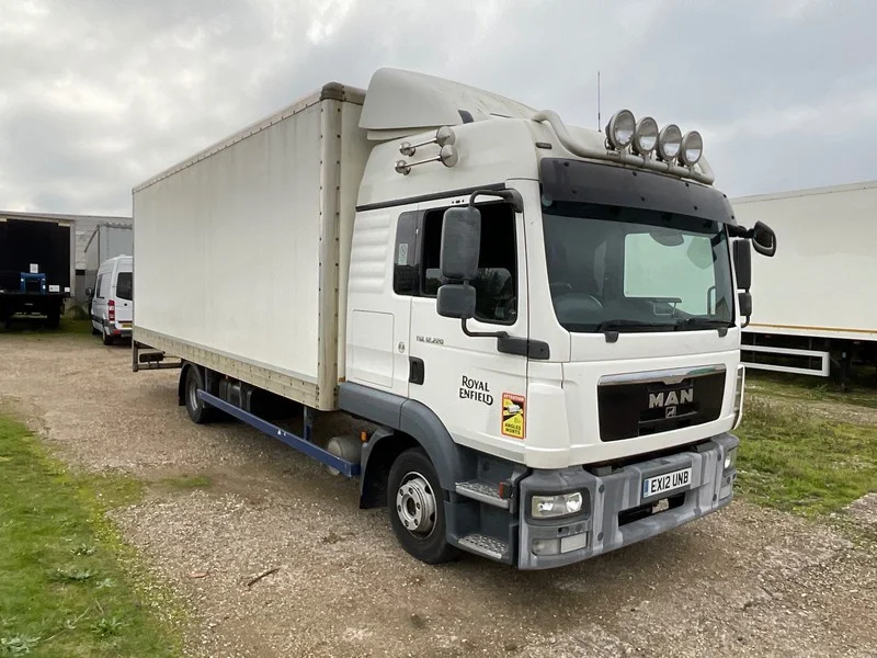 BPI Auctions - Commercial Vehicles Auction to include Tractor Units, Luton Vans, Box Lorries, Curtainsiders & Panel Vans - Auction Image 1