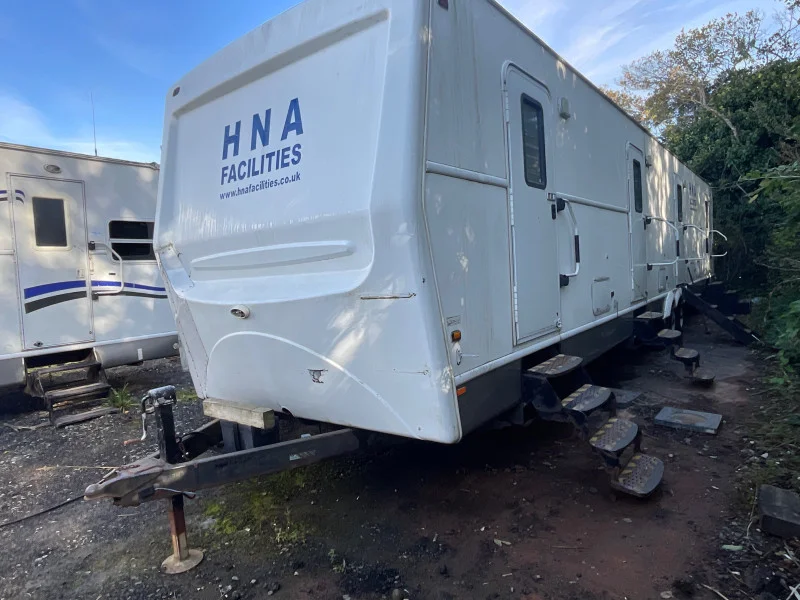 BPI Auctions - Film & TV Location Trailers, RVs & Vehicles at Auction - Auction Image 2