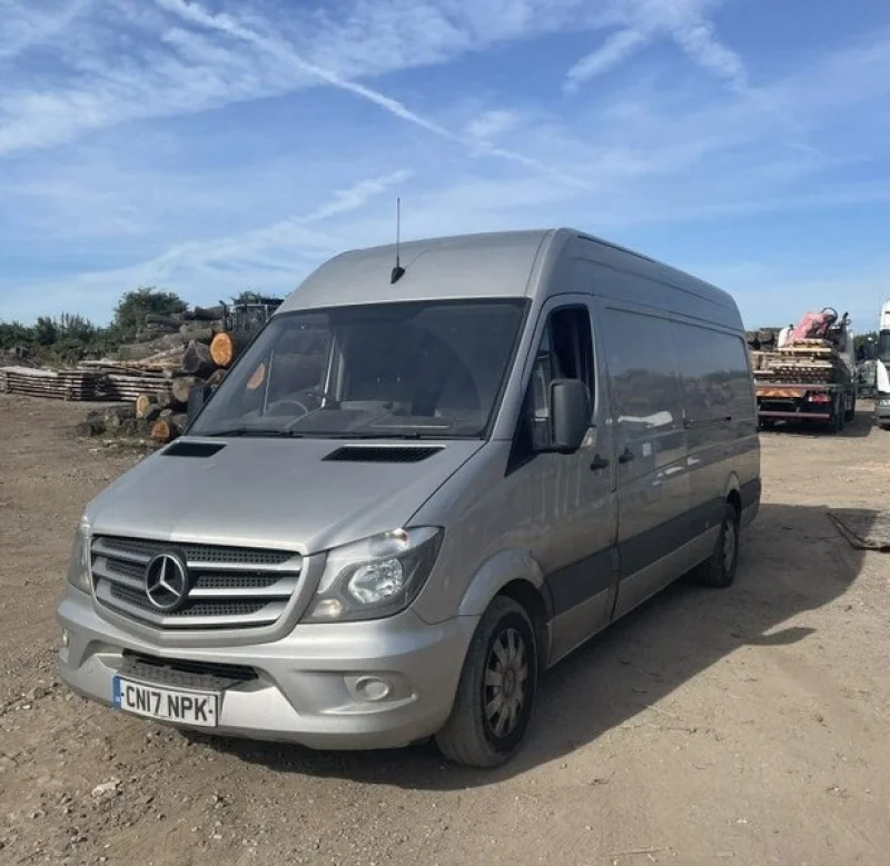 Hilco Global Europe - Birmingham - A Variety Of Excellent VW Transporters and Mercedes And Vauxhall Vans Auction - Auction Image 3
