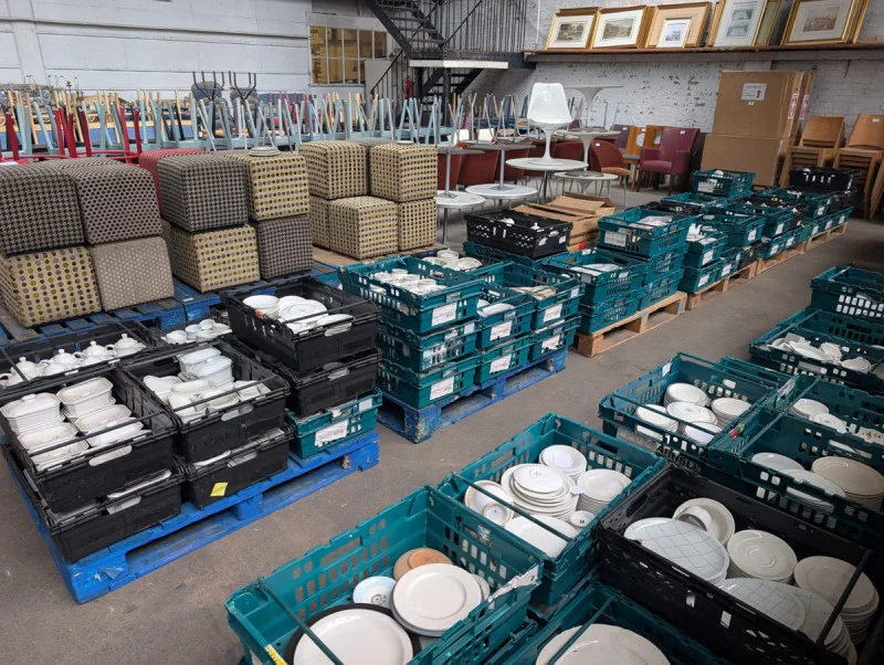 W & H Peacock - Restaurant Contract Furniture, Fabric Rolls and Tableware - Auction Image 4