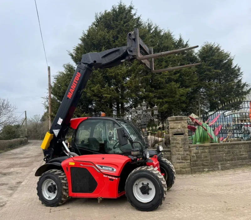 Universal Auctions Group Ltd - Massive Multi-Lot Auction; Ex-Fleet Vans, Agri, Construction & Heavy Plant Machinery And Much More! - Auction Image 4