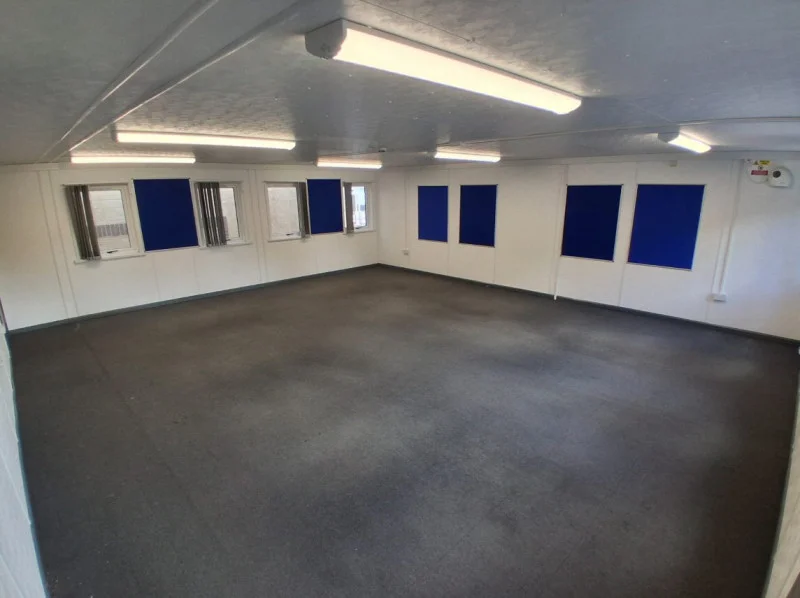 BPI Auctions - 3-Bay Modular School Building PMflex Classroom - Auction Image 3