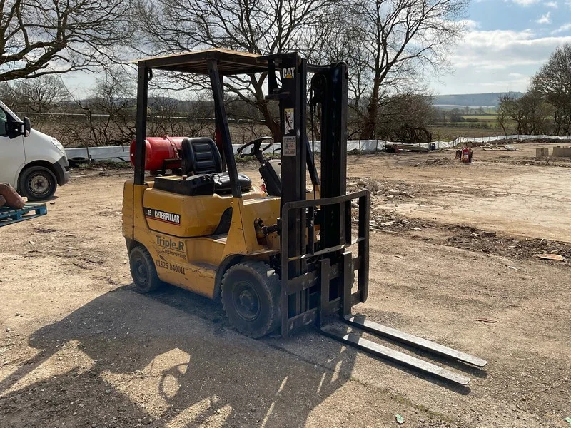 BPI Auctions - Entire Contents of Joinery Workshop Auction to include Machinery, Forklift Truck, Workbenches, Spray Booths & More - Auction Image 2
