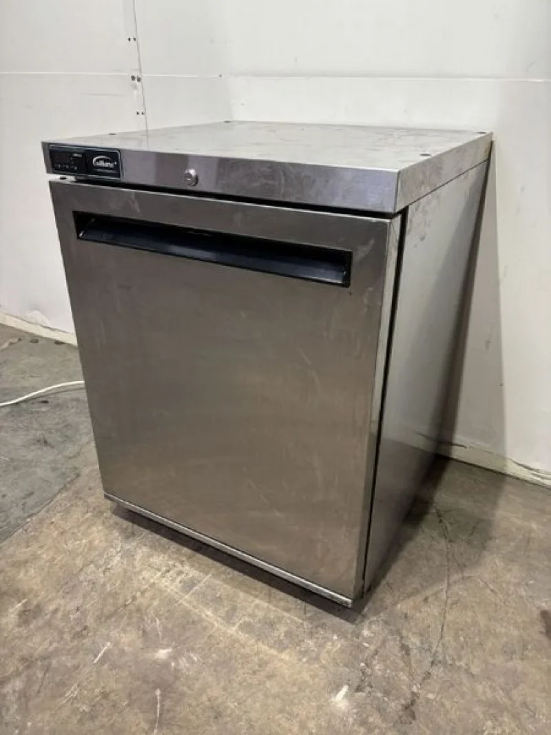 JPS Chartered Surveyors - Commercial Catering Auction featuring Combi Oven, Standing Upright Fridges, Preparation Counters, Freestanding Fryers & More - Auction Image 4