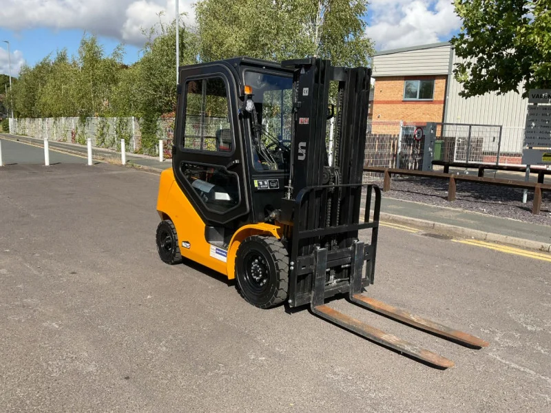 BPI Auctions - Gas & Diesel Forklift Trucks & Electric Pallet/Reach Truck Auction - Auction Image 2