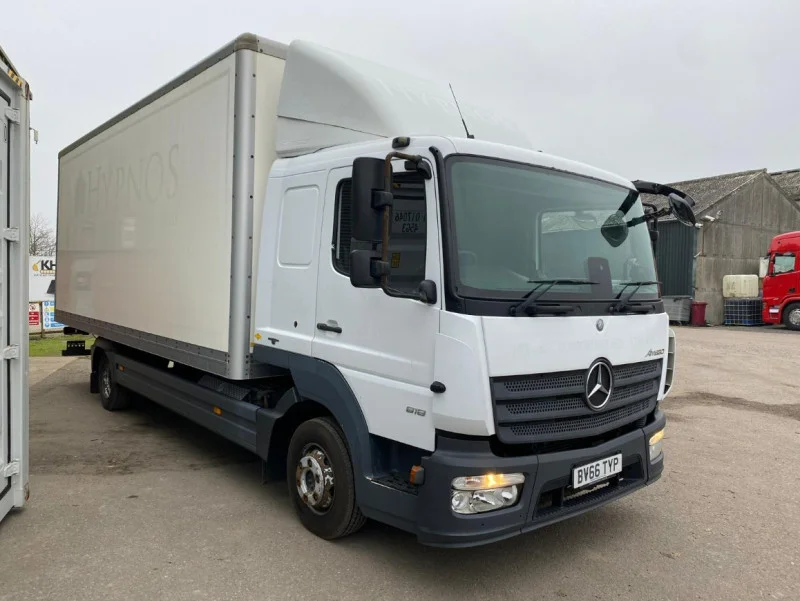 BPI Auctions - End of Lease Mercedes, MAN, Iveco & DAF Commercial Vehicles to include Box Lorries & Curtain Sider Auction - Auction Image 3