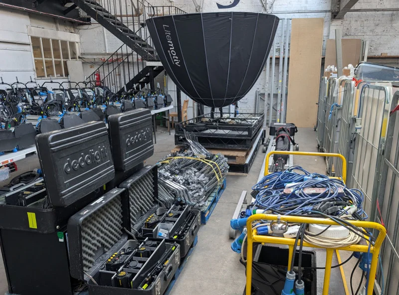 W & H Peacock - Professional Studio Equipment & Lighting - Auction Image 2
