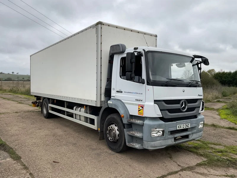 BPI Auctions - Commercial Vehicles Auction to include Tractor Units, Luton Vans, Box Lorries, Curtainsiders & Panel Vans - Auction Image 2