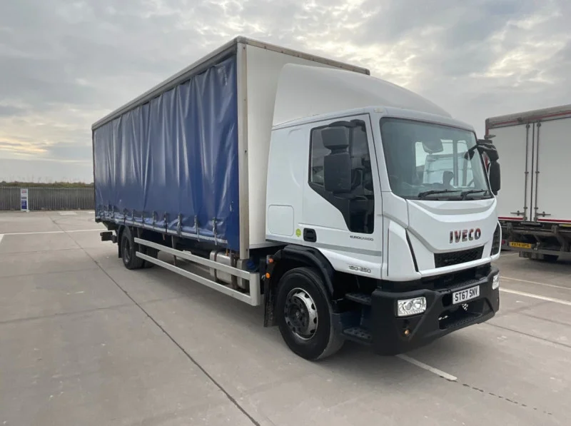 BPI Auctions - 2019 - 2017 DAF, Iveco & Renault Tractor Units, Box Lorries & Curtainsider Lorries at Auction - Auction Image 2