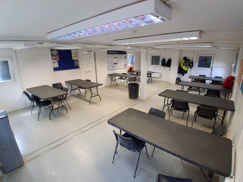 BPI Auctions - 4 Bay 2 on 2 Modular Building Auction - Auction Image 5