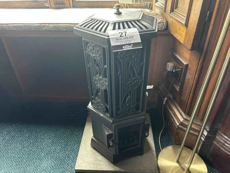 Sweeney Kincaid - Contents of a School at Auction - Auction Image 5