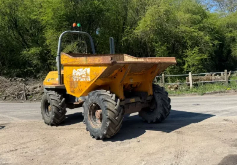Universal Auctions Group Ltd - Multi-Lot Auction; Ex-Fleet Vans, Agri, Construction & Heavy Plant Machinery And Much More! - Auction Image 9