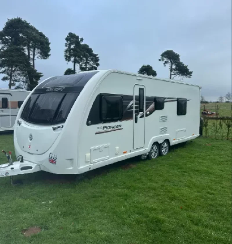 Universal Auctions Group Ltd - Major Clearance Auction, Over 700 lots: Ex-Fleet Vehicles, Agri & Farm, Heavy Plant, Machinery, HGVs & Much More - Auction Image 5