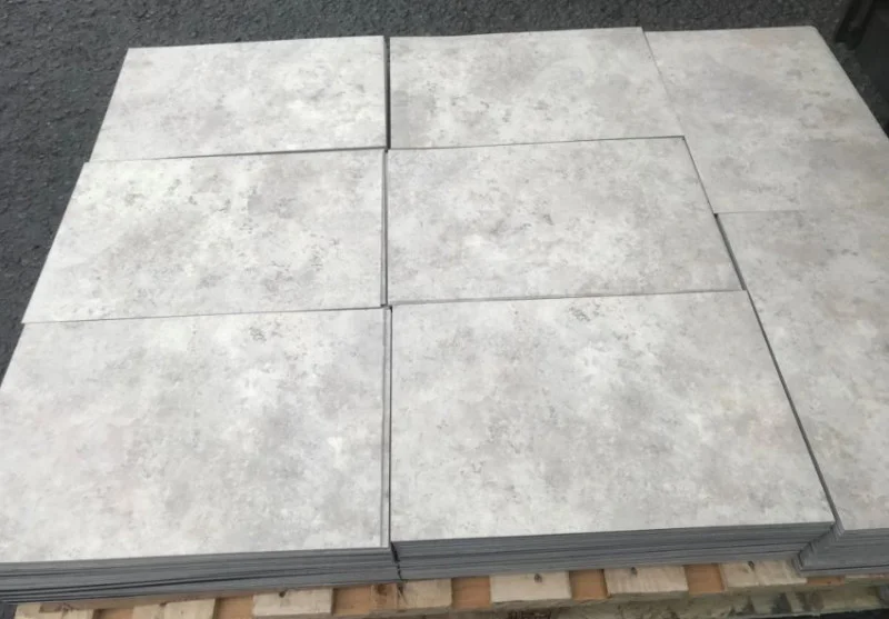 In2Corporate Ltd - Flooring Sale Featuring Premium Vinyl Tiles, Artificial Grass, Contract Flooring & More - Auction Image 3