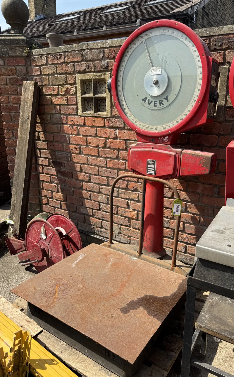 Pinder Asset Solutions Ltd - Stocks, Shop Fittings & Racking from Depots of a Major Builders Merchant, Over 80 Steel Girders, 2025 JAC Forklift, Gulf Stream Sun Voyager RV - Auction Image 8