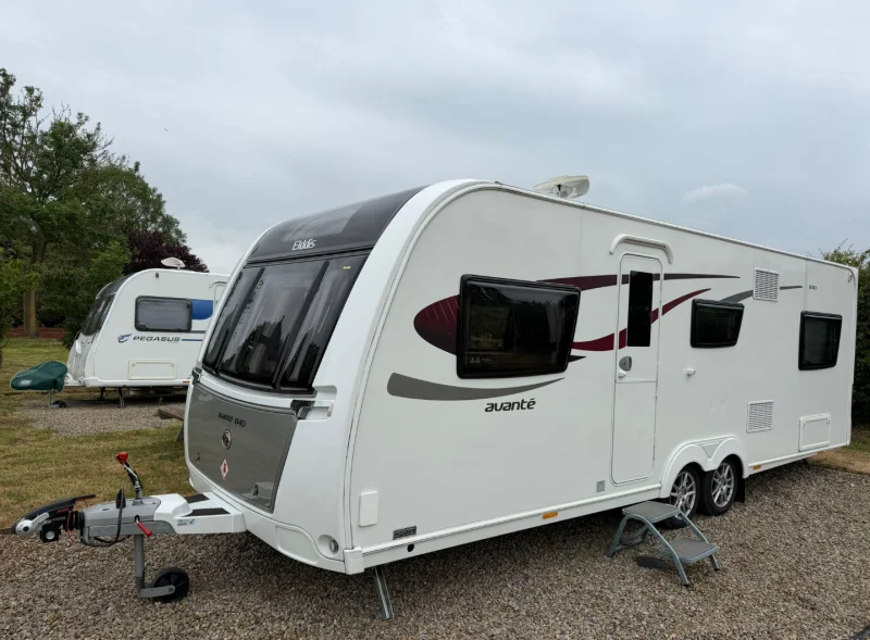 Universal Auctions Group Ltd - Massive Multi-Lot Auction; Ex-Fleet Vans, Agri, Construction & Heavy Plant Machinery And Much More! - Auction Image 4