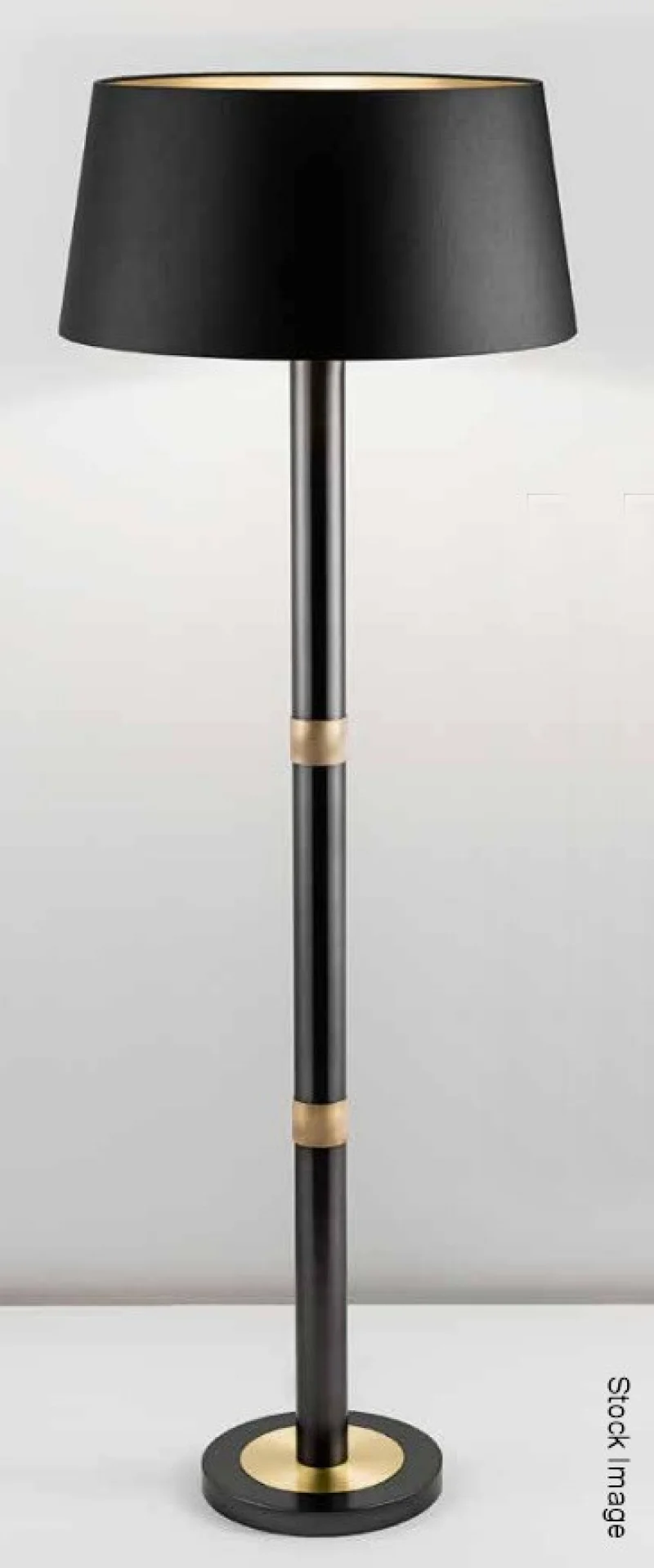 In2Corporate Ltd - Luxury Lighting from a Prestigious Manufacturer - Auction Image 10