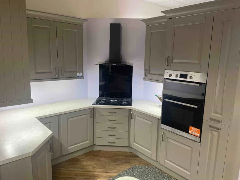 Sweeney Kincaid - Kitchen Showroom Auction - Auction Image 2