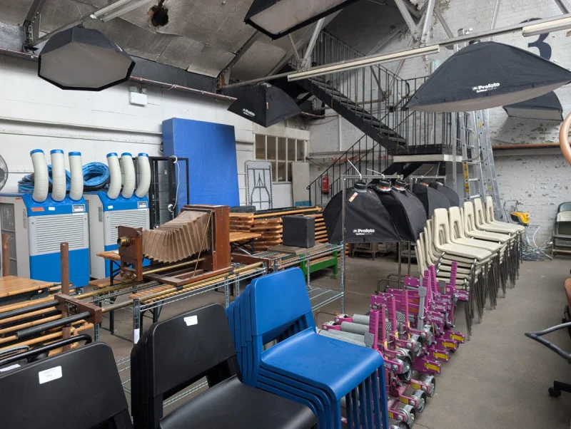 W & H Peacock - Photography and Film Studio Equipment - Auction Image 5