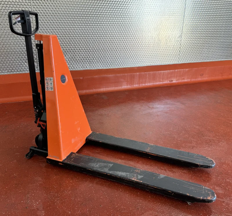 Pinder Asset Solutions - Meat and General Food Processing Plant Auction to include Pastry Line, Conveyors, Vibratory Feeders, Spares and Electric Pallet Trucks - Auction Image 3