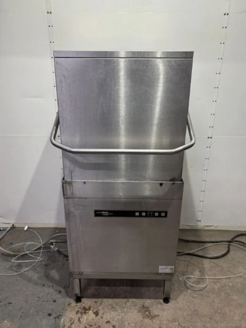 JPS Chartered Surveyors - Commercial Catering Auction featuring Combi Oven, Standing Upright Fridges, Preparation Counters, Freestanding Fryers & More - Auction Image 6