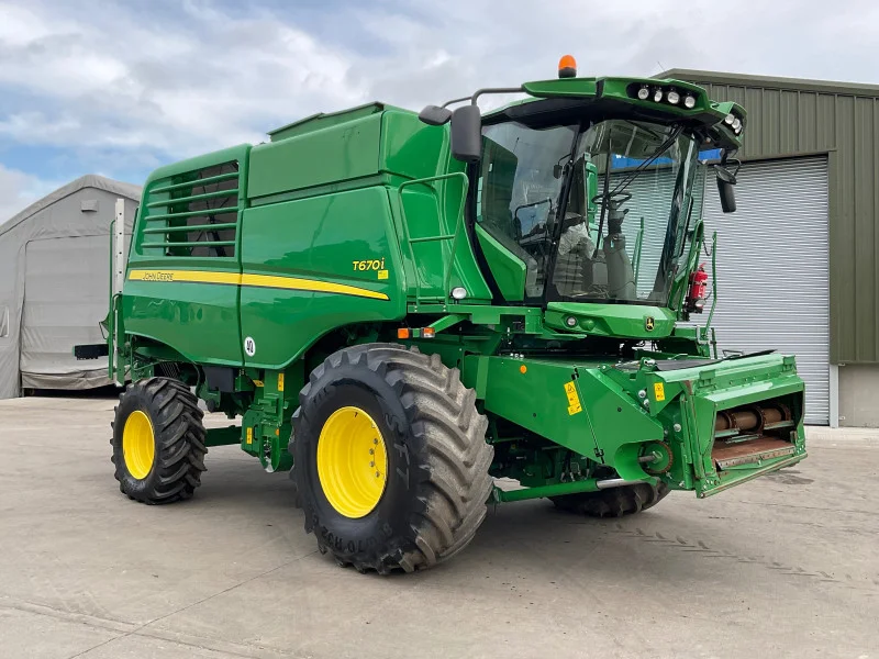 BPI Auctions - Agricultural Machinery to include Combine Harvester, Tractors, Wheeled Loader & Wheeled Skidsteer at Auction - Auction Image 2