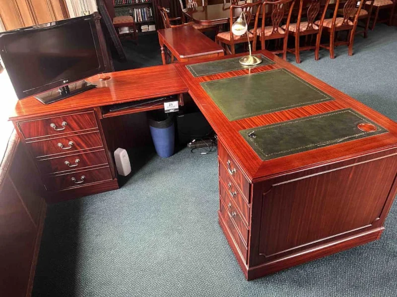 Sweeney Kincaid - Contents of a School at Auction - Auction Image 4