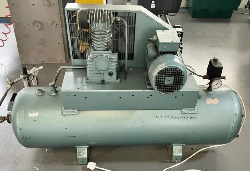 In2Corporate Ltd - Contents of a Clothing Manufacturers & Printers Auction: Epson Sublimation Printers, Industrial Sewing Machines, Heat Transfer Press & More! - Auction Image 3