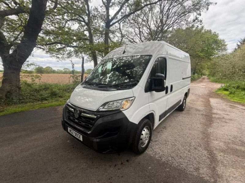 Universal Auctions Group Ltd - Over 700 Lots of Ex-Fleet Vehicles, Agri & Farm, Heavy Plant, Machinery, HGVs & Much More - Auction Image 9
