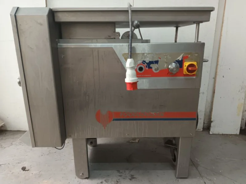 JPS Chartered Surveyors - Catering Equipment & Stock Auction to include: Vacuum Packing Machine, Vac Line, Electric Peeler, Coffee Machines, Pizza Ovens, Ice Cream Machine - Auction Image 4