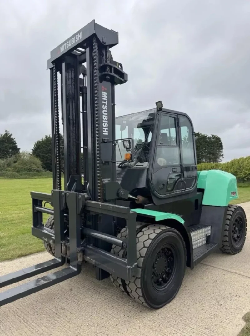 Universal Auctions Group Ltd - MAJOR MULIT-LOT EVENT, Plant, HGVs, Ex-Fleet Vehicles, Agri Equipment, Machinery & More - Auction Image 3