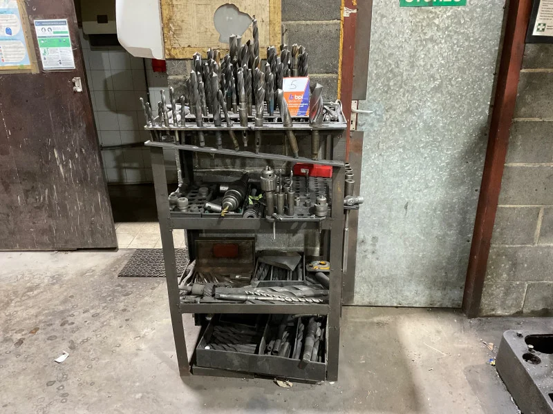 BPI Auctions - Entire Contents of Guard Engineering Limited to include VW Crafter Pick Up, Engineering Machinery, Welding Equipment, Tools & More at Auction - Auction Image 5
