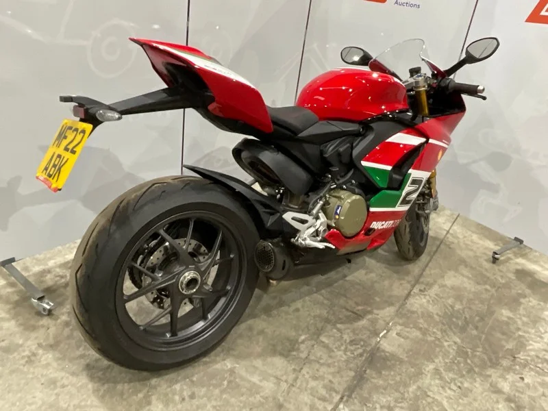 BPI Auctions - 2022 Ducati Panigale V2 Bayliss 1st Championship 20th Anniversary Edition Motorcycle Auction - Auction Image 2