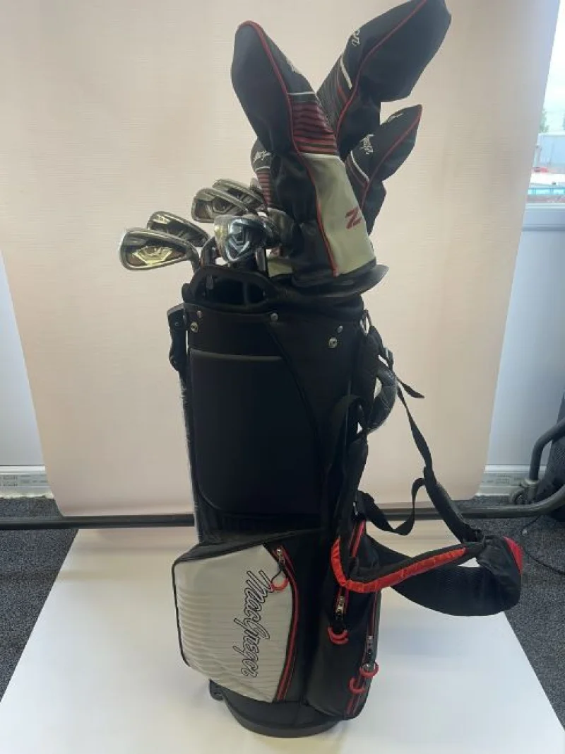 JPS Chartered Surveyors - Golf Auction to include: Golf Clubs, Sets, Clothes, Shoes, Accessories - Auction Image 1