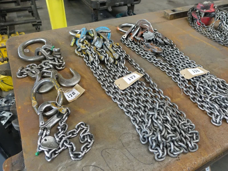 W & H Peacock - Fabrication Machinery, Welders, Cranes, Factory Equipment, Forklifts & Vehicles at Auction - Auction Image 4
