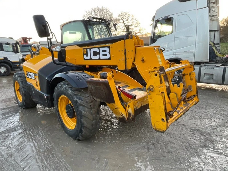 BPI Auctions - JCB Telehandlers, Concrete Pump Trucks, Scania Road Sweeper & Volvo Tractor Unit at Auction - Auction Image 2