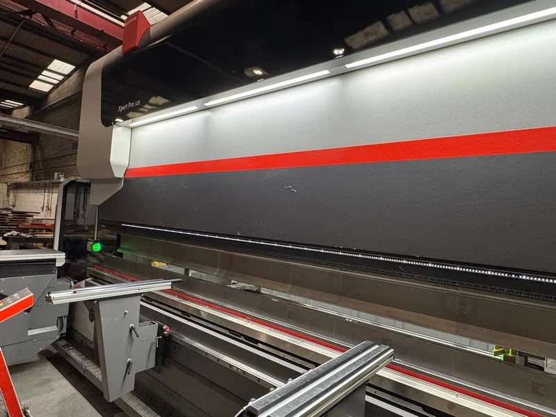 BPI Auctions - 2023 Bystronic Xpert Pro 320/4300 CNC Controlled Press Brake Auction - Auction Image 6