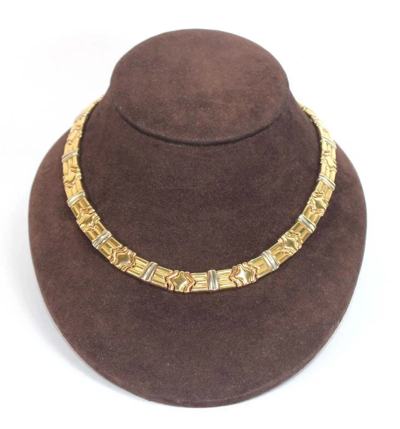 W & H Peacock - Antique Furniture, Collectors’ Items, Selected Toys, Jewellery & Watches Auction - Auction Image 3