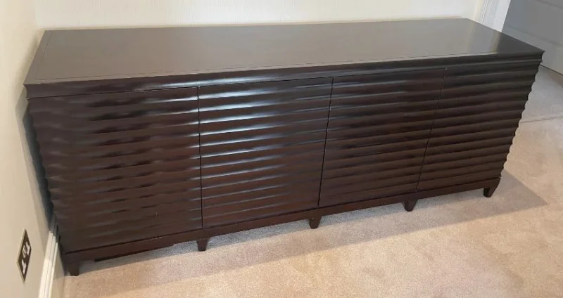 In2Corporate Ltd - Huge General Online Auction - 880+ Lots - Sale Includes: Bespoke Fitted Kitchen, Luxury Homewares, Elaborate Festive Shop Display Fittings, IT & Computers, Designer Clothing, 5-Star Hotel Furniture, Gifts, Boxed Toys and More. - Auction Image 6
