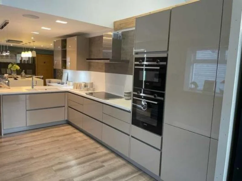 websiteImage1
