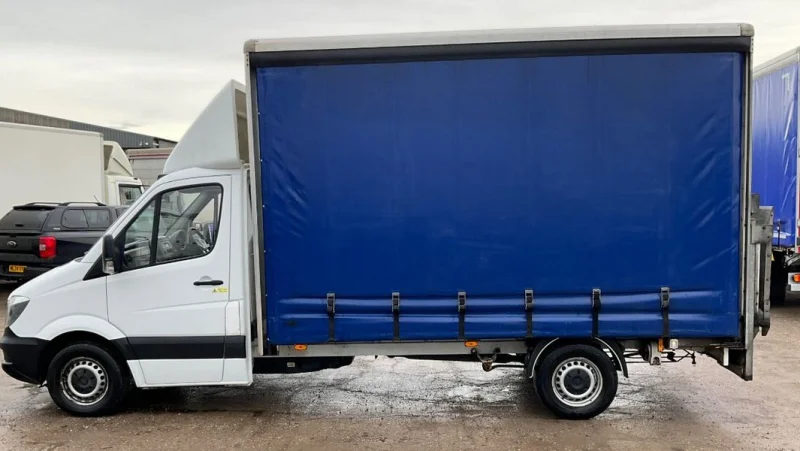 BPI Auctions - 2020 Iveco Daily & Eurocargo Refrigerated Vans, 2020 DAF LF180FA Refrigerated Box Lorry & 2018 Mercedes Sprinter Curtain Sider Auction - Auction Image 4