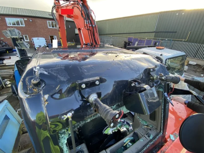 Gavel Auctioneers Ltd - Salvage 2023 Kubota Cabbed Excavator Auction - Auction Image 3