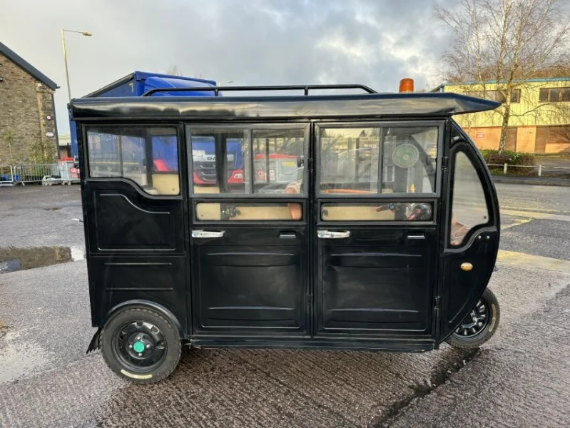 Gavel Auctioneers Ltd - Electric Rickshaw at Auction - Auction Image 2